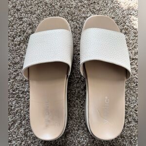 Vionic Trista Slide Sandals